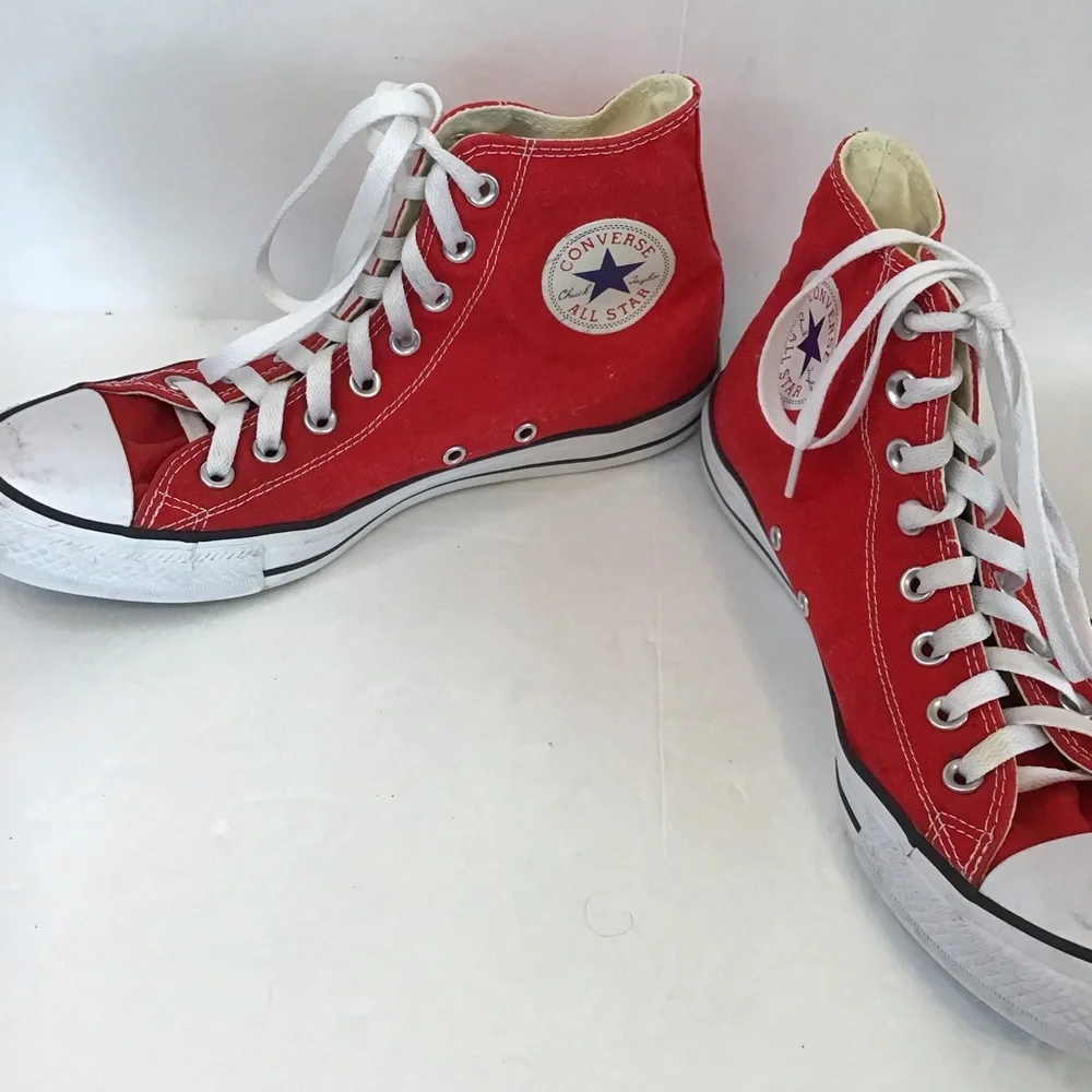 CONVERSE Unisex Women's Red High Top Chucks Sneakers 10 - Picture 5 of 10